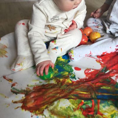 new website messy baby play 4